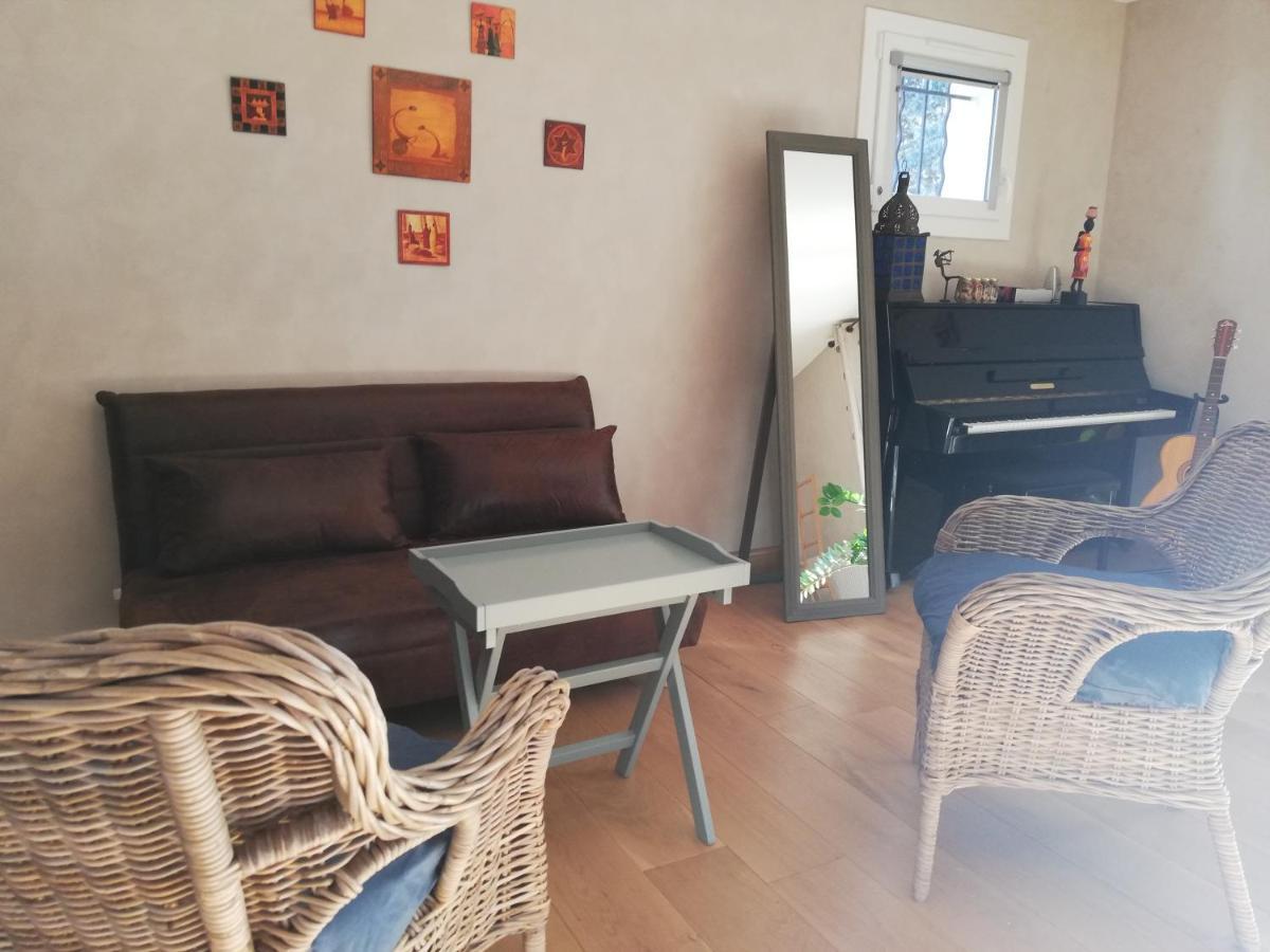 La Goutadou Bed & Breakfast Cabannes Luaran gambar