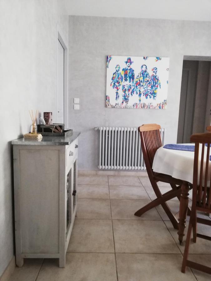 La Goutadou Bed & Breakfast Cabannes Luaran gambar