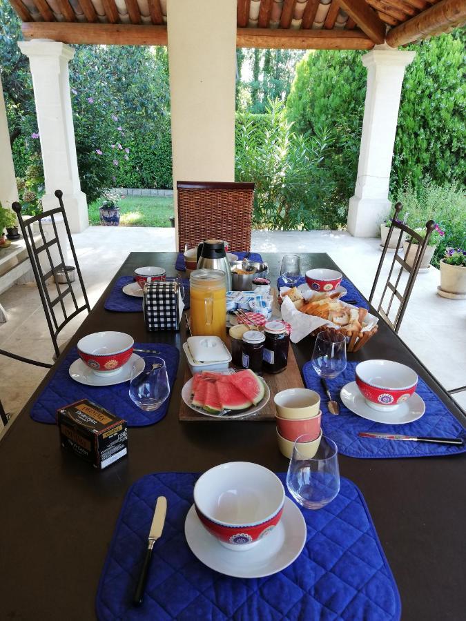 La Goutadou Bed & Breakfast Cabannes Luaran gambar