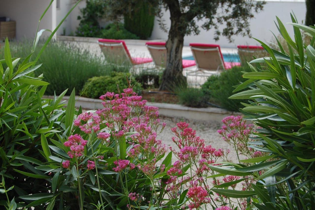 La Goutadou Bed & Breakfast Cabannes Luaran gambar