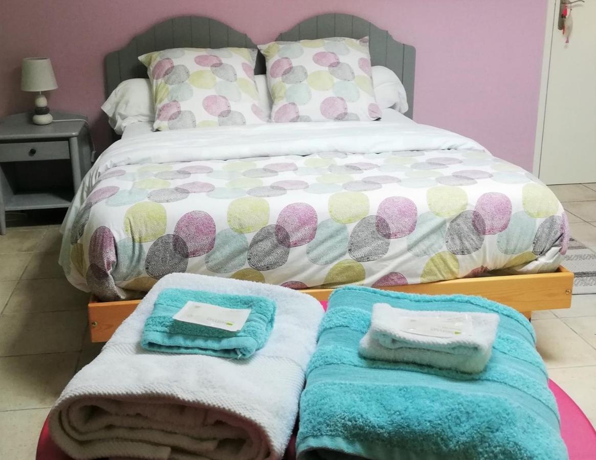 La Goutadou Bed & Breakfast Cabannes Luaran gambar