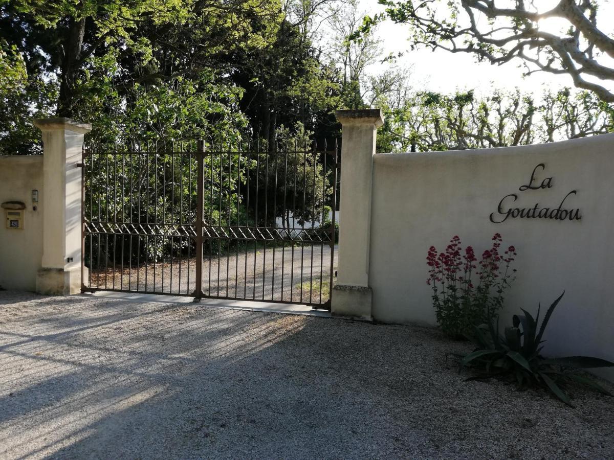 La Goutadou Bed & Breakfast Cabannes Luaran gambar