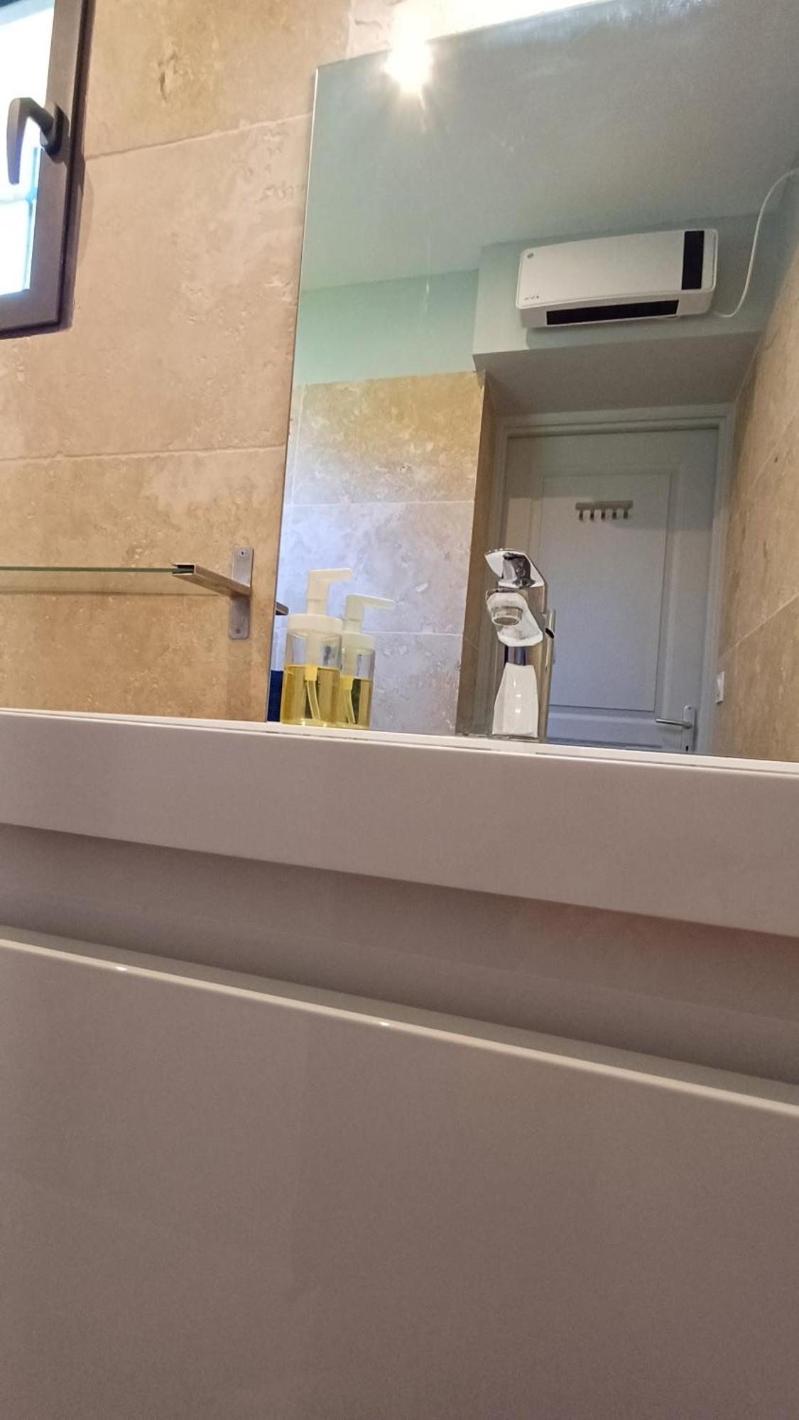 La Goutadou Bed & Breakfast Cabannes Luaran gambar