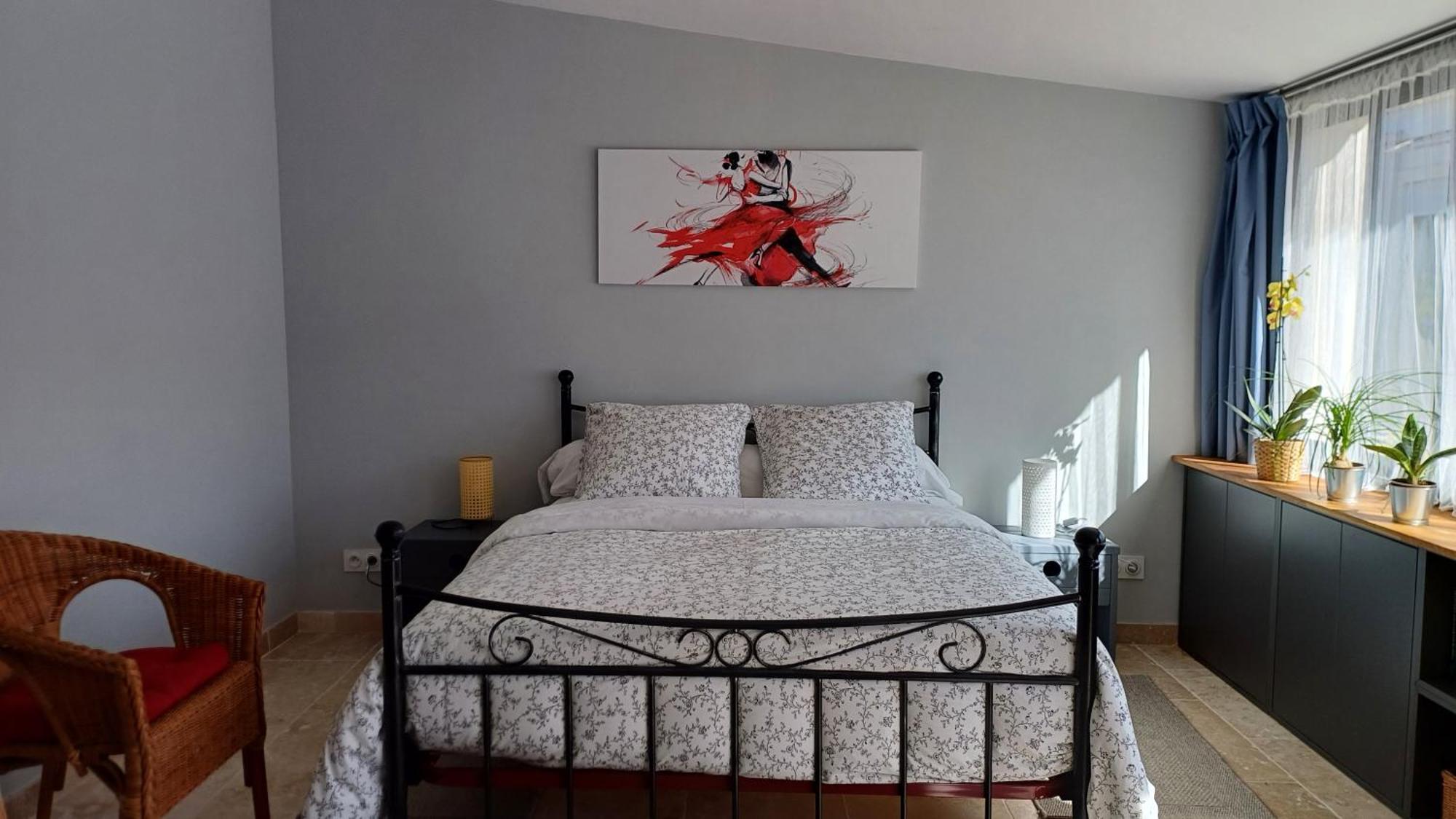 La Goutadou Bed & Breakfast Cabannes Luaran gambar